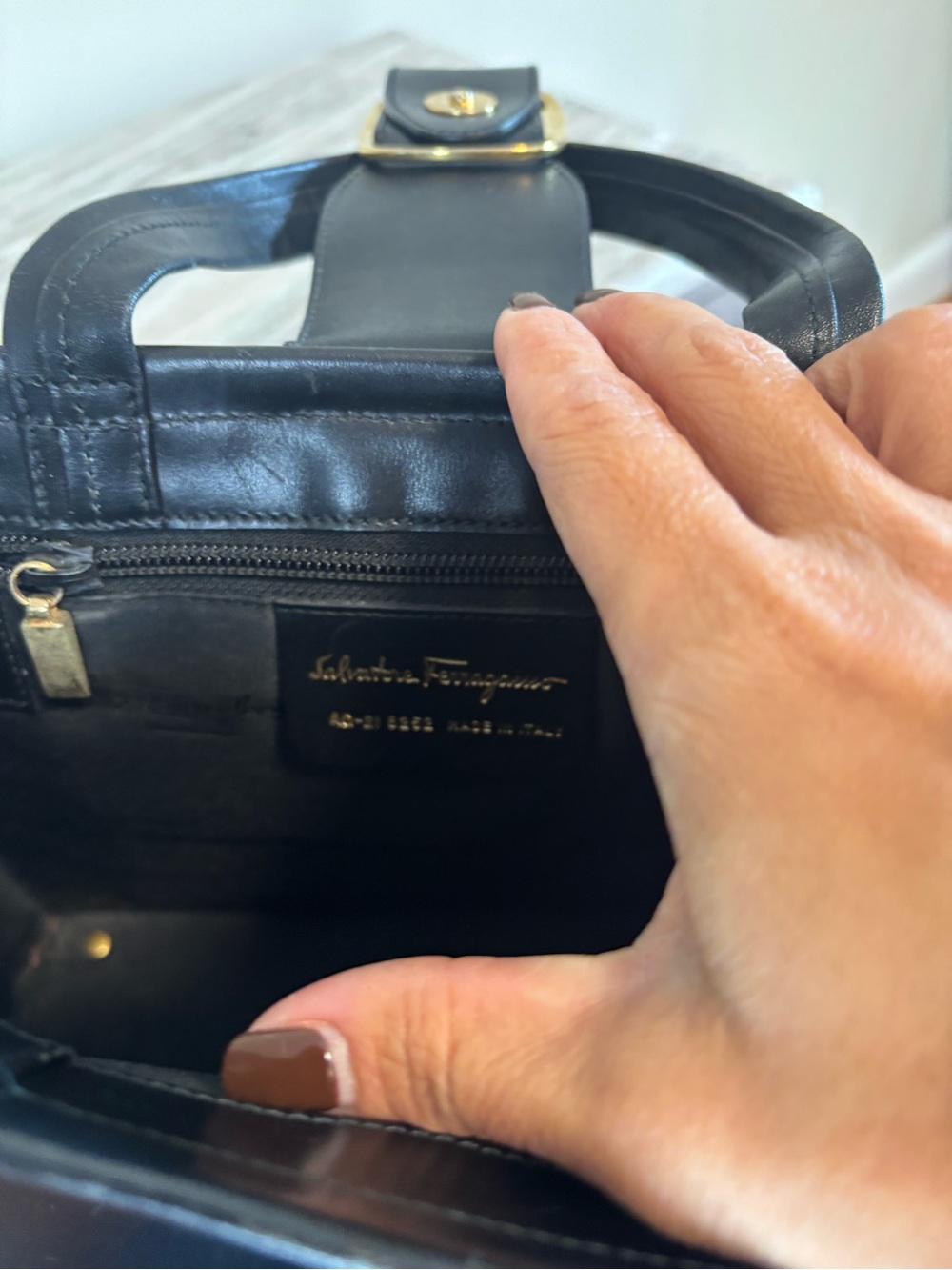 Vintage Salvatore Ferragamo Black Leather Top Handle Bag Gold Hardware Italy - Picture 11 of 13